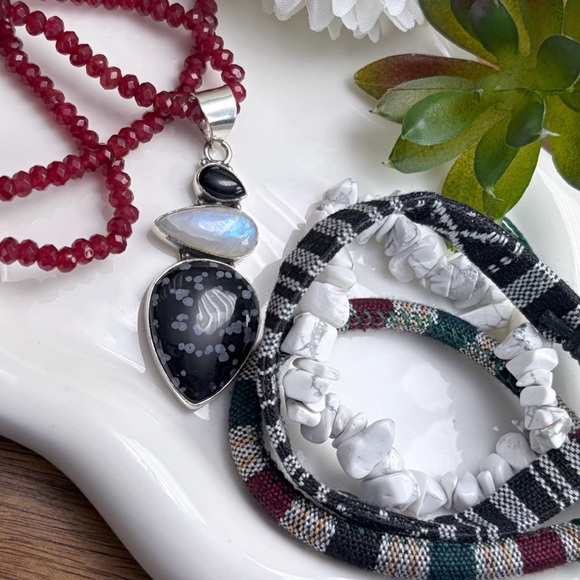 Southwest Jewelry - Onyx Moonstone Snowflake Obsidian Pendant Jewelry Set Lot Garnet Necklace 925